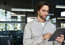 IA et RH : entre course à l’efficacité et quête de sens au travail