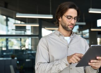 IA et RH : entre course à l’efficacité et quête de sens au travail